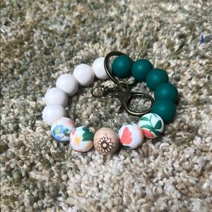 Wildflower Teal Green Cream Keychain Bracelet Wristlet Silicone Beaded 1 Wooden